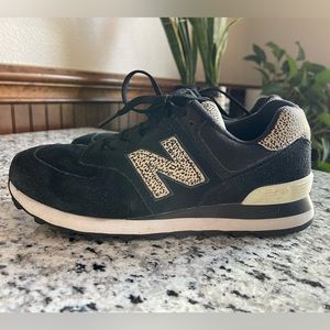 New Balance Women’s 574 Suede black/cream/cheetah Size 7.5